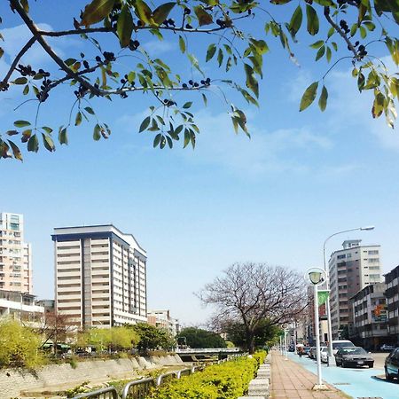 Aeris International Hotel Taichung Esterno foto