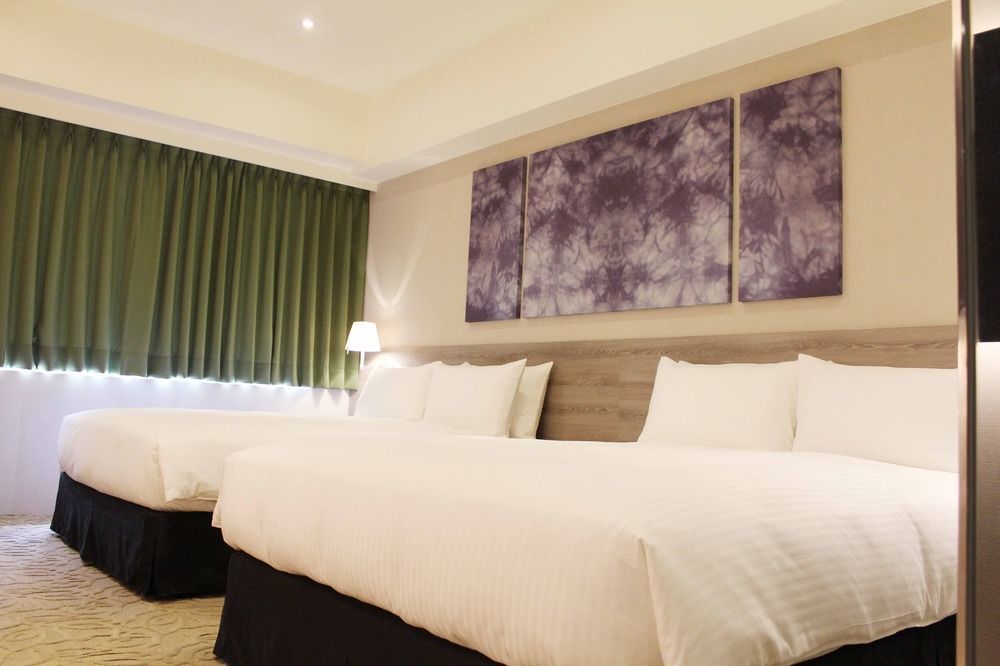 Aeris International Hotel Taichung Esterno foto