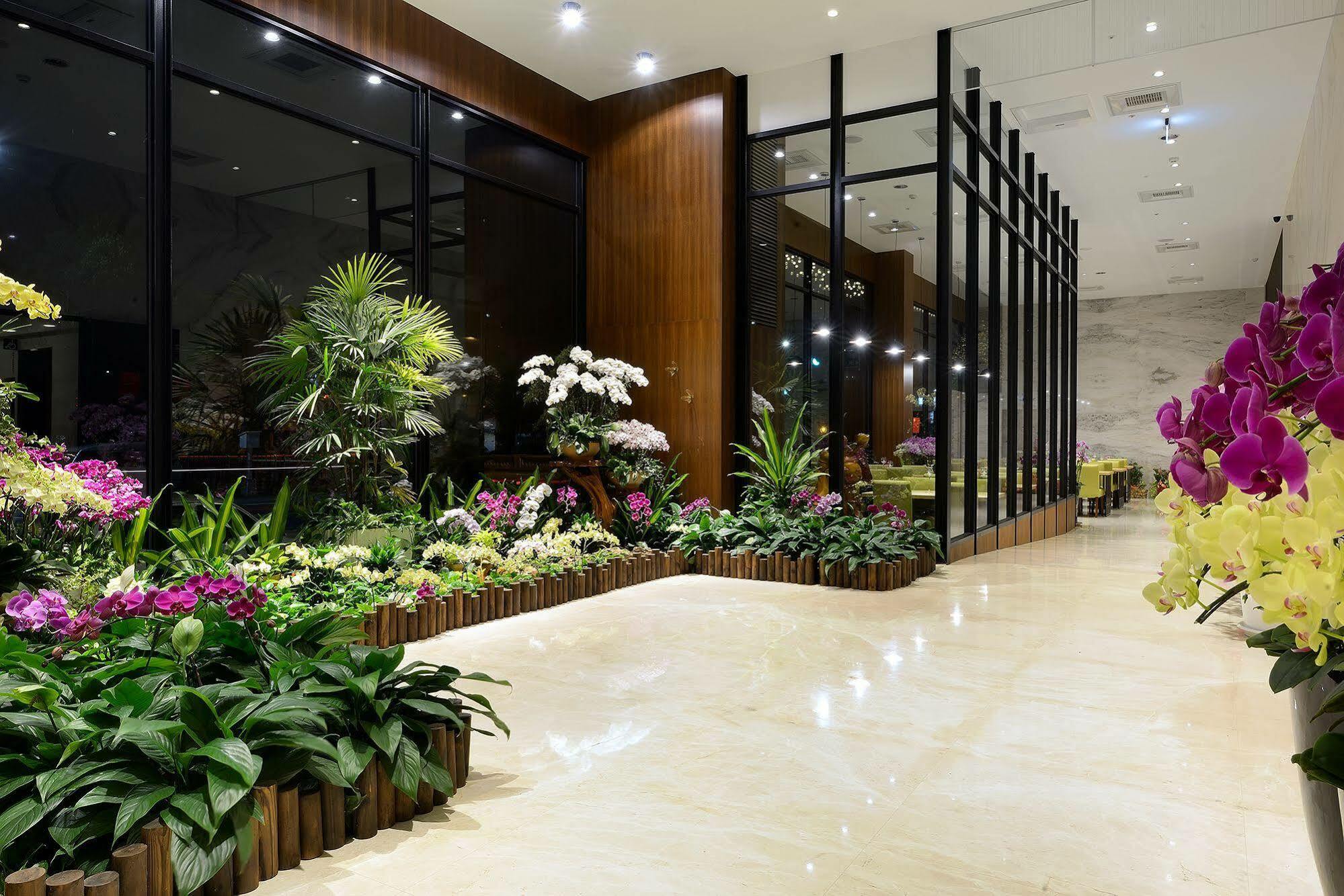 Aeris International Hotel Taichung Esterno foto