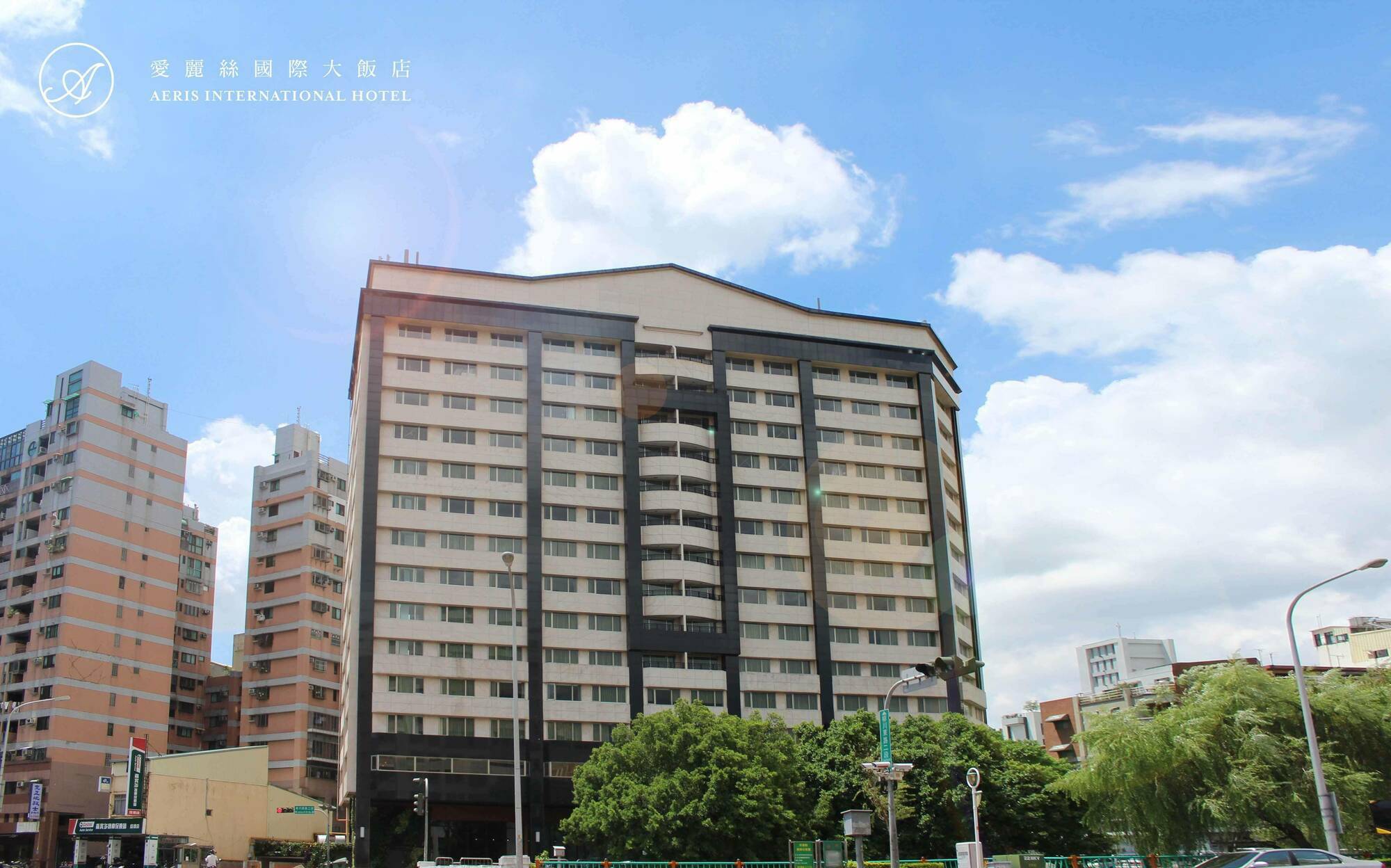 Aeris International Hotel Taichung Esterno foto